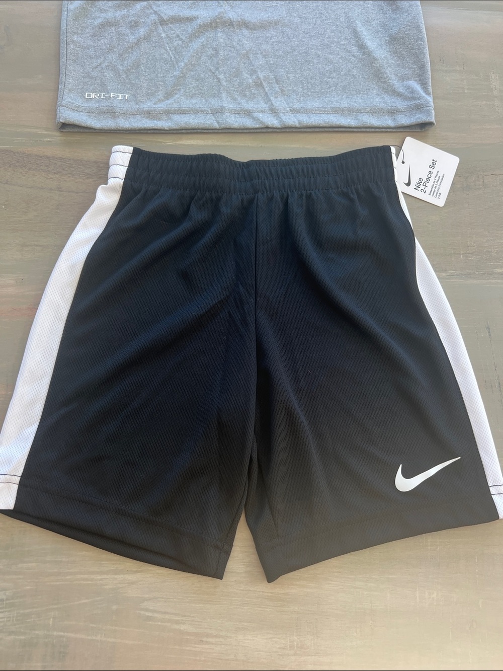 🆕 Nike Gray and Black Boys Athletic Set. Size: 5T (6 M). NWT. - Picture 8 of 16